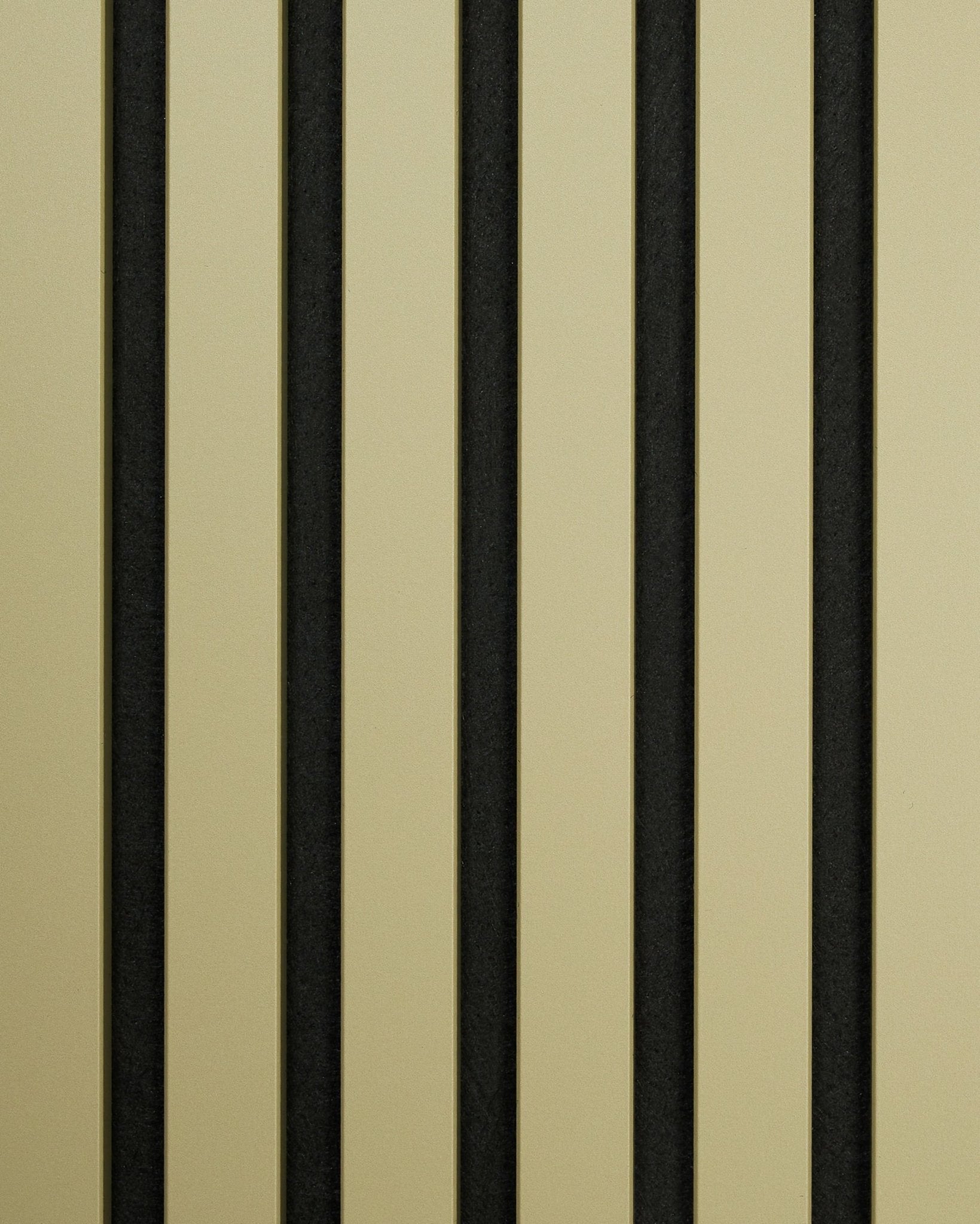 Hue | Prov / Moss från WoodUpp är en minimalistisk Akustikpanel med växlande vertical beige och black ränder i ett repetitivt mönster.