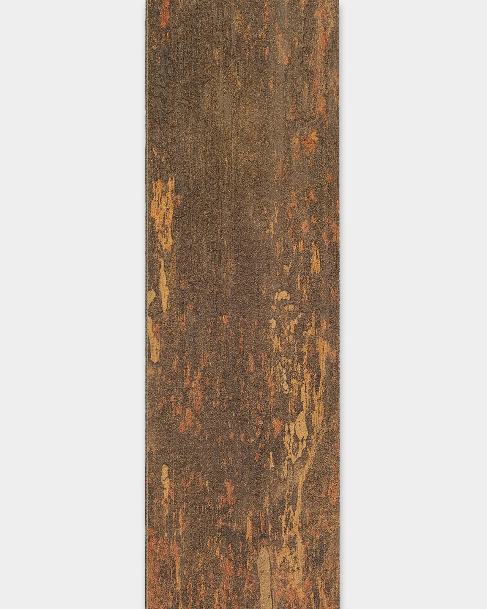 WoodUpp Lamella Oxide Copper, 240 cm: rost-browntexturerat Akustikpanel tillbehör för kantbeskärning eller för att matcha Akupanel slatwall-paneler.