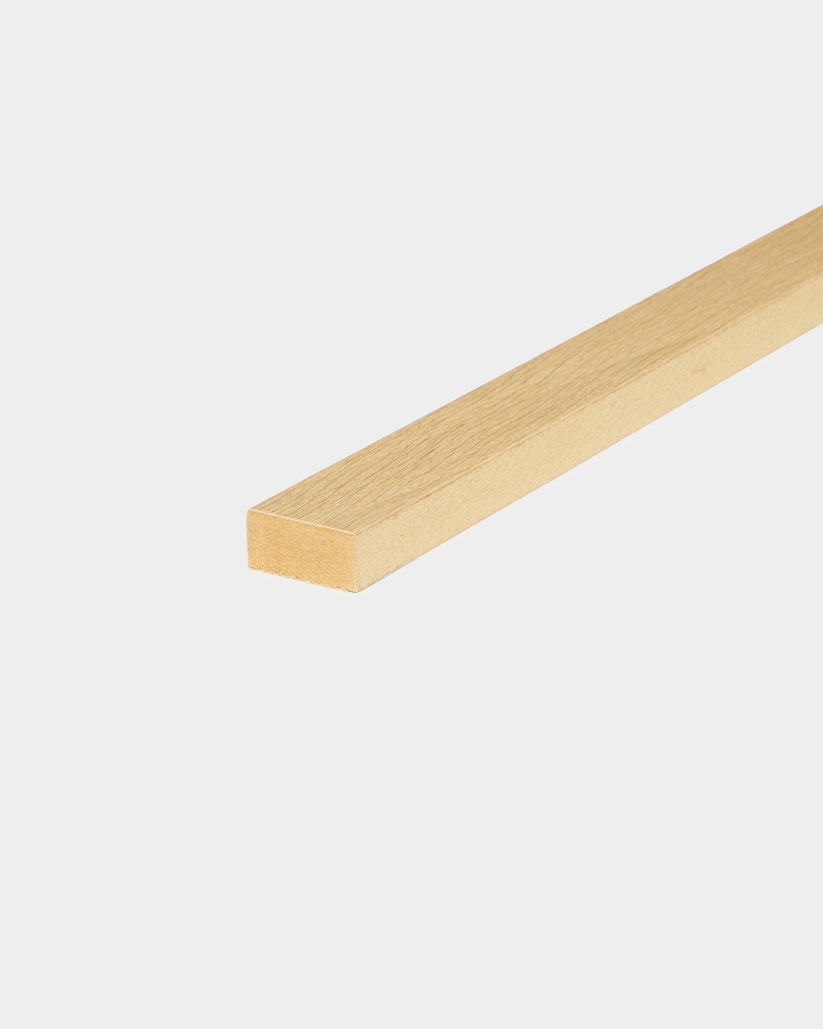 WoodUpp Lamella Classic Oak installationslist, 240 cm, ljus brown trä – för Akupanel list eller byte av ribba, kompatibel med Nordic Akustikpanel-system.