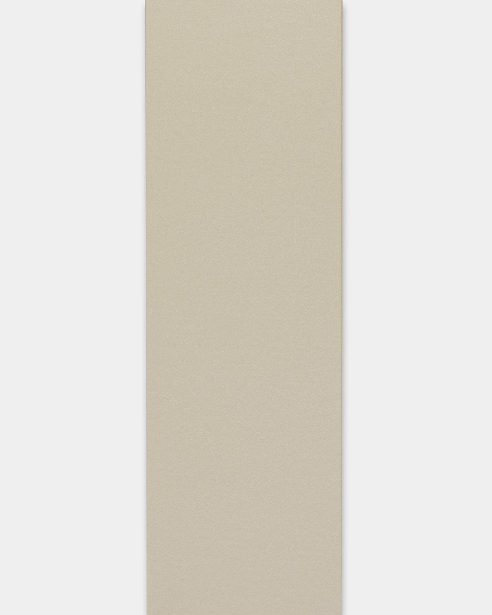 WoodUpp Akupanel rektangulär Akustikpanel i Lamella/Stone-utförande, 240 cm lång med kantavslut, visad mot vit bakgrund.
