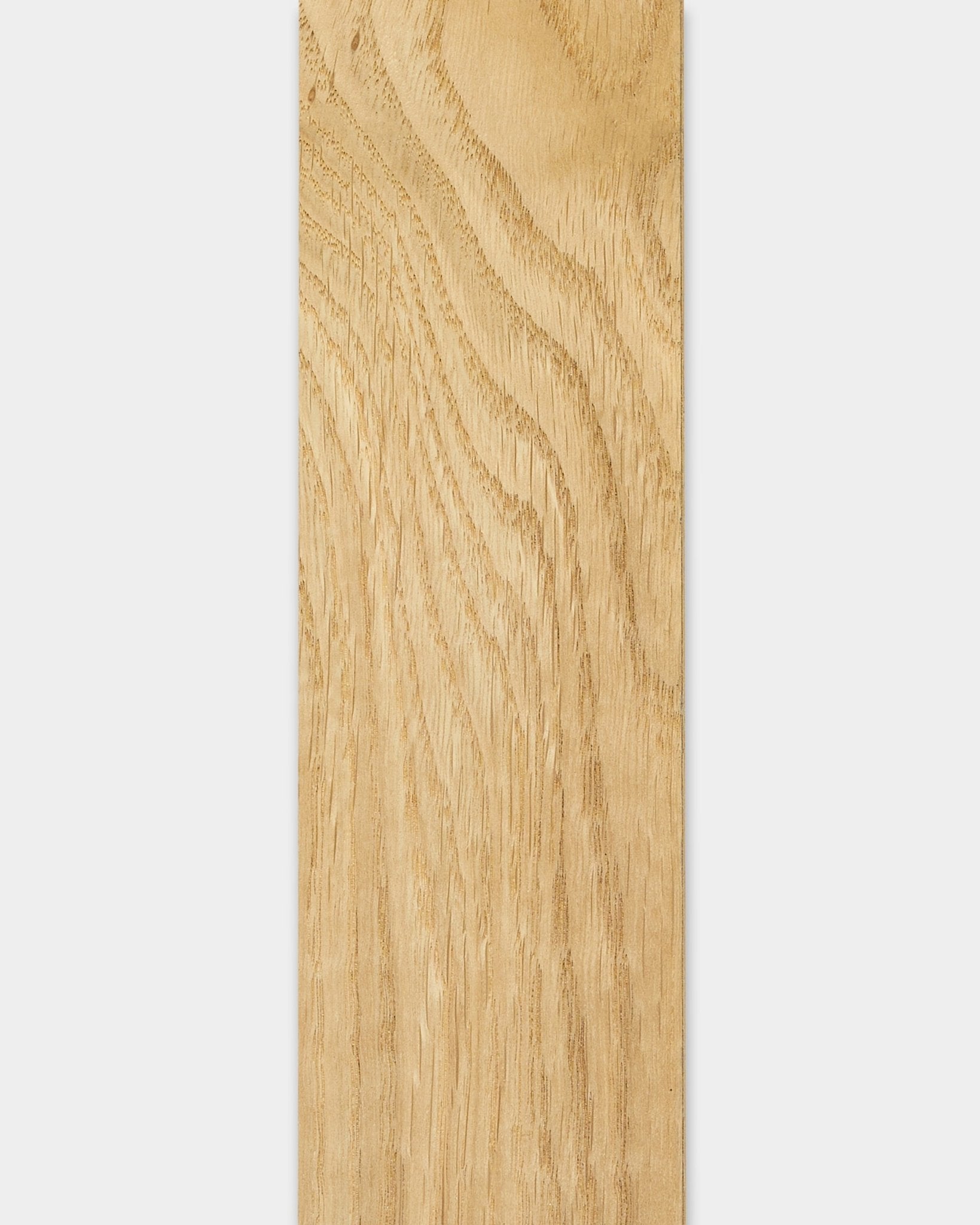 WoodUpp Lamella Rustic Natural Oak, 240 cm, används för Akupanel Akustikpanel byte av lameller eller kanttrimning, med en naturlig ljus brown finish.